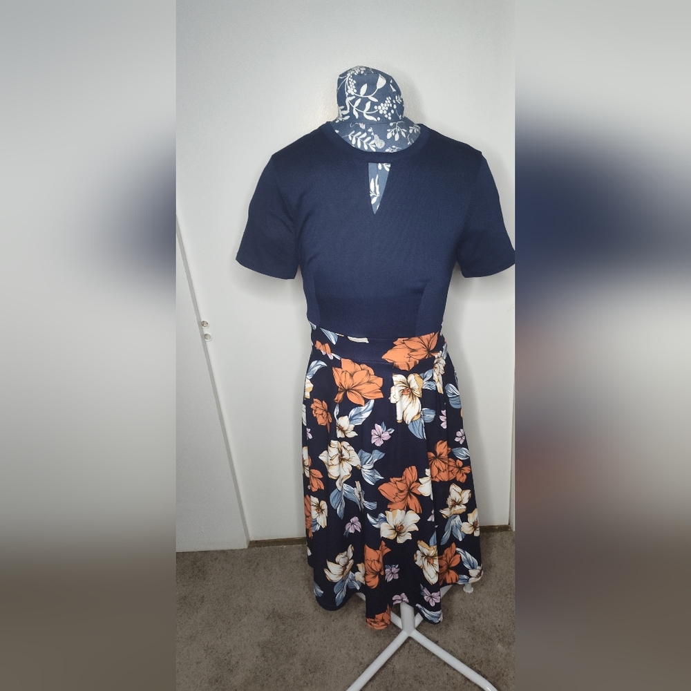 Yathon Medium Navy Floral Dress With POCKETS